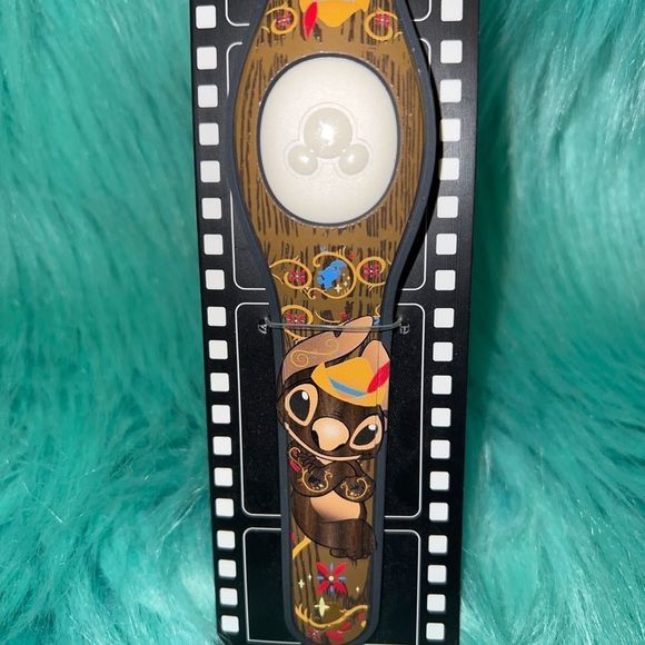 Stitch Crashes Pinocchio Magicband Unlinked - Picture 4 of 5